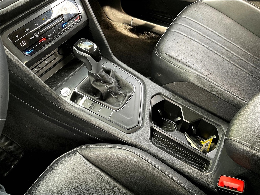 2024 Volkswagen Tiguan SE Wolfsburg Edition photo 18