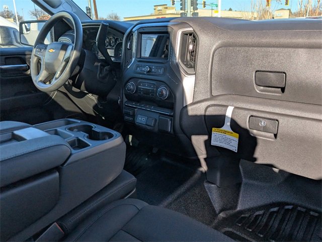 2025 Chevrolet Silverado 1500 photo 7