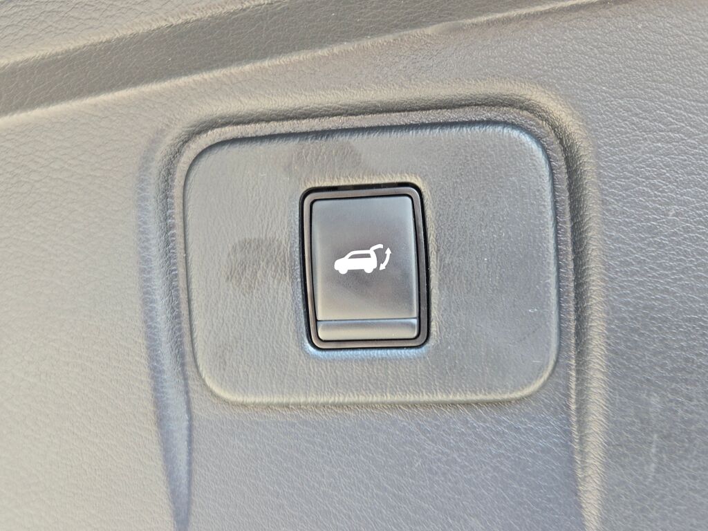 2020 Nissan Murano SL photo 16
