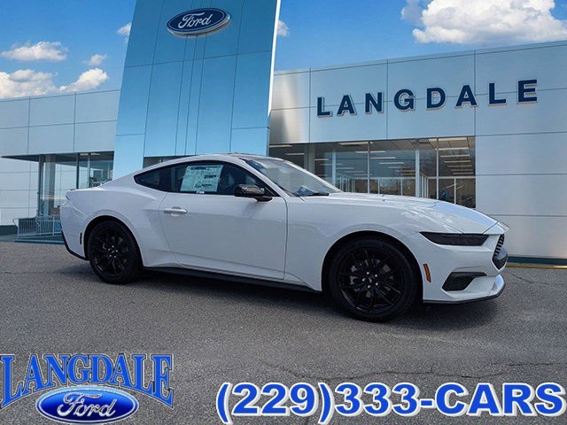 2025 Ford Mustang EcoBoost photo 2