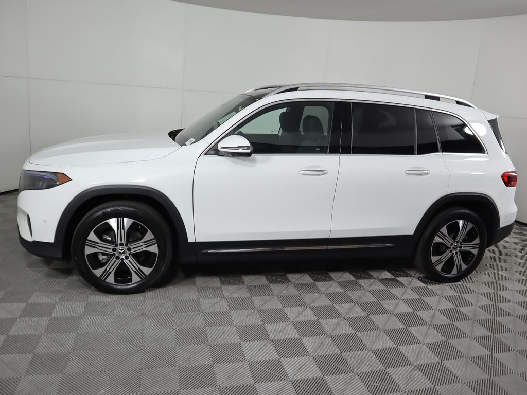 2025 Mercedes Benz EQB photo 7