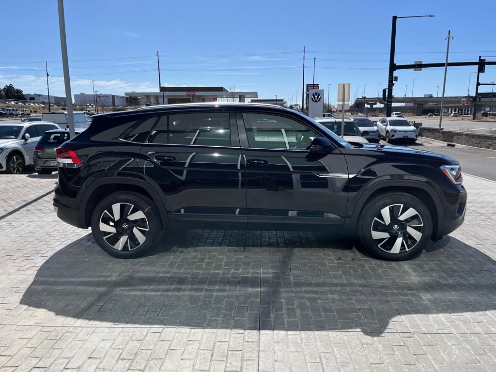 2025 Volkswagen Atlas Cross Sport SE Technology photo 6