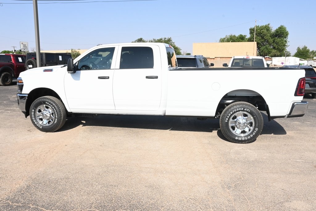 2025 Ram 2500 Tradesman photo 4