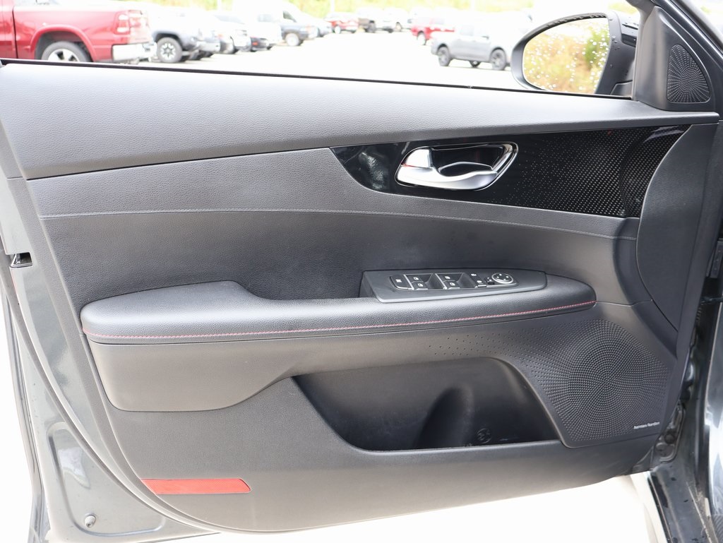 2021 Kia Forte GT photo 17
