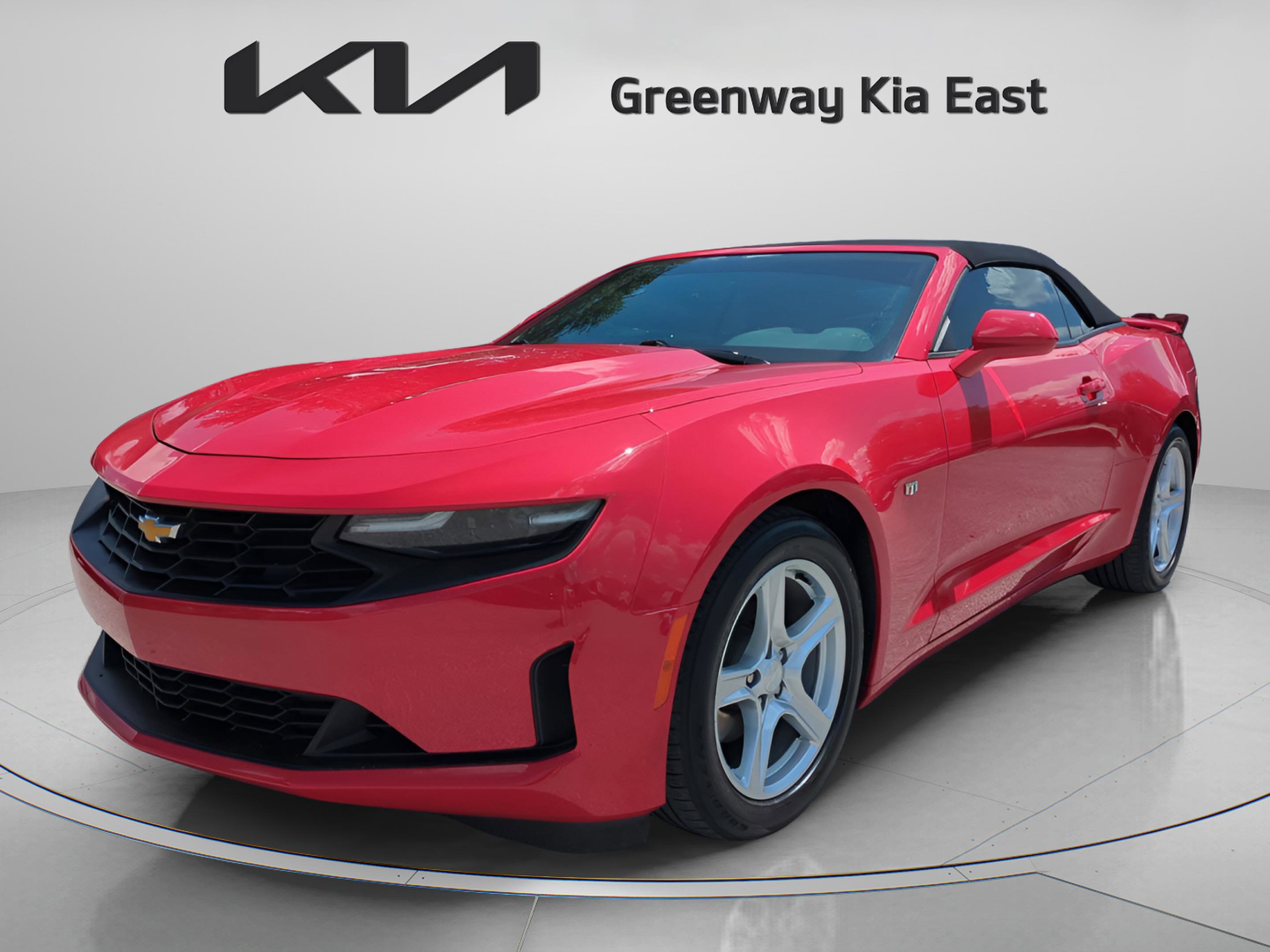 2022 Chevrolet Camaro 1LT photo 3