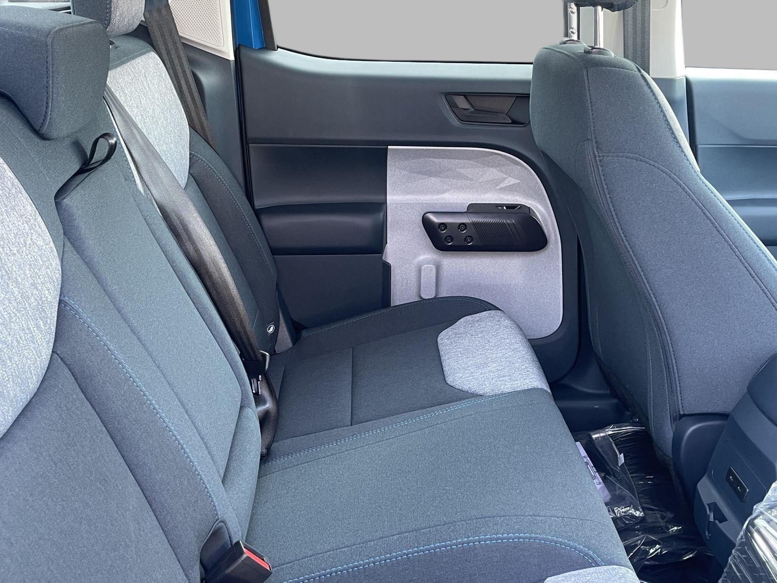 2025 Ford Maverick XLT photo 16