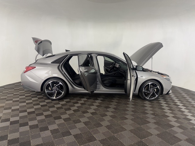 2023 Hyundai Elantra N Line photo 11