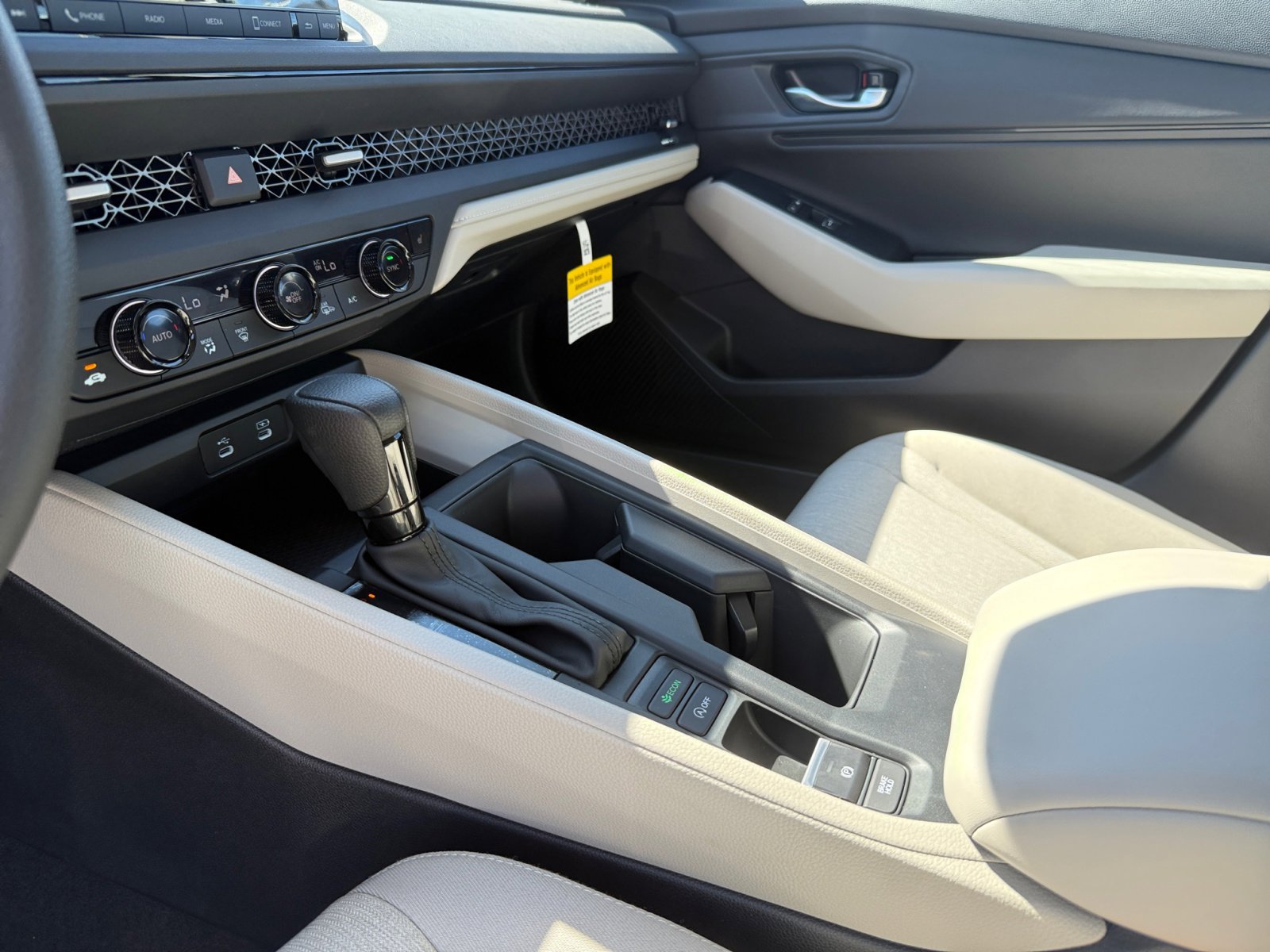 2025 Honda Accord SE photo 13