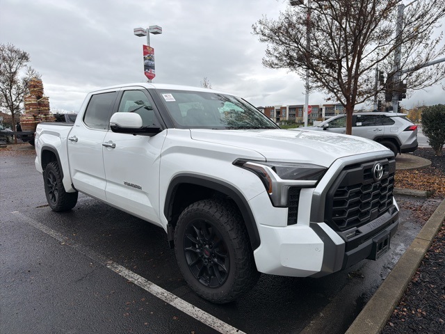 2022 Toyota Tundra Limited's photo