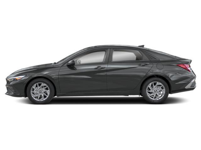 2025 Hyundai Elantra SEL Convenience photo 3