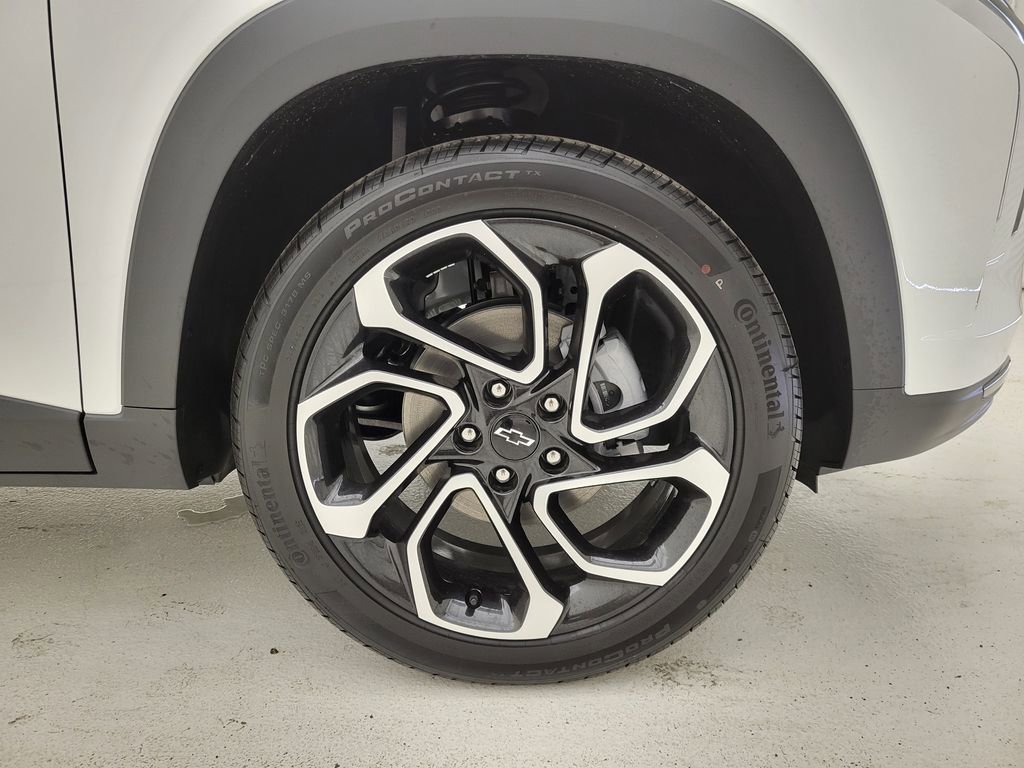 2025 Chevrolet Trax photo 20