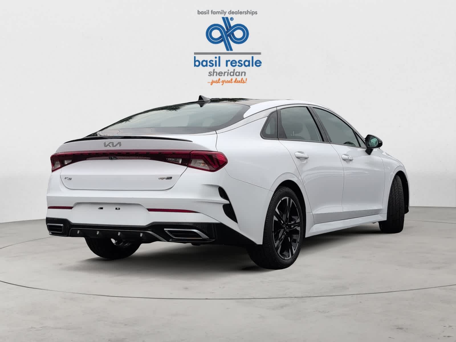 2022 Kia K5 GT-Line photo 3