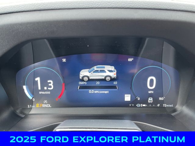 2025 Ford Explorer Platinum photo 2