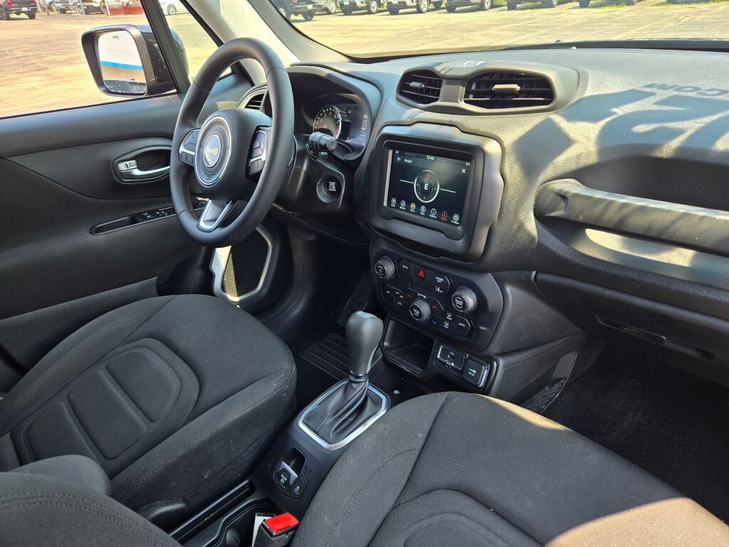 2021 Jeep Renegade Latitude photo 5