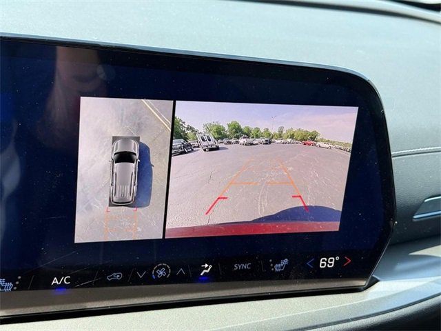 2026 Chevrolet Traverse photo 14