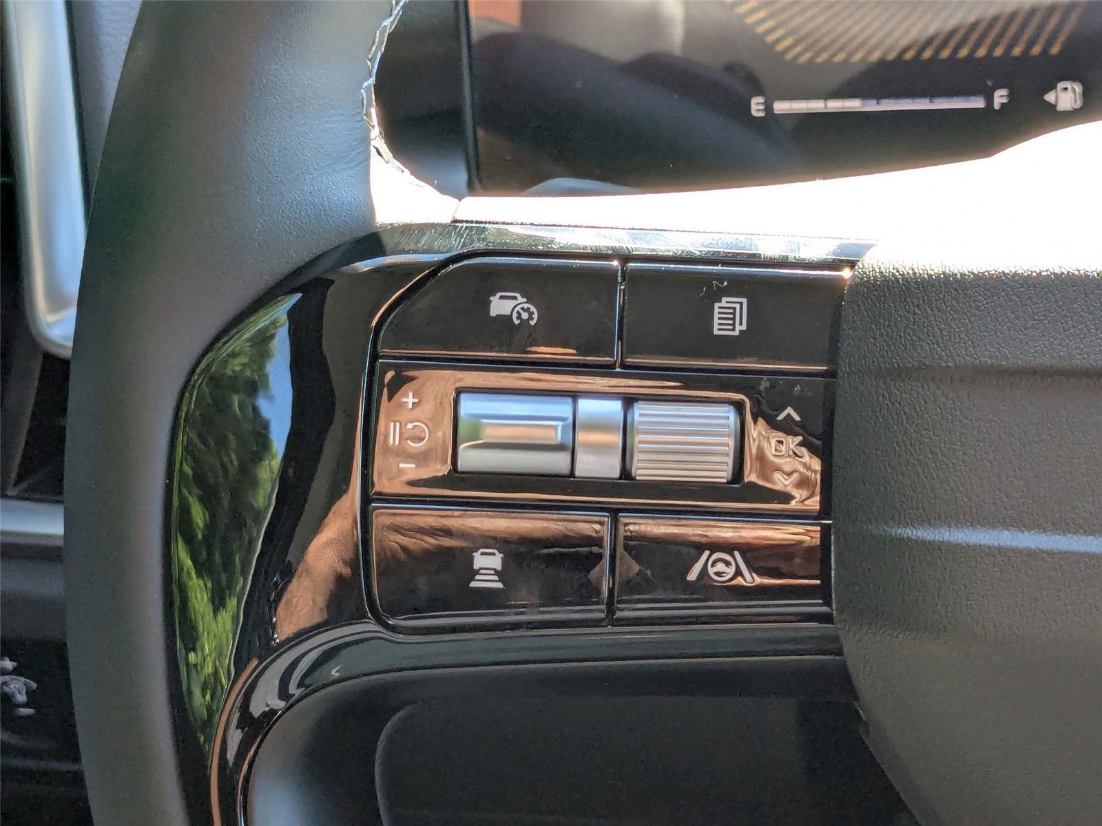 2026 Kia Sorento LX photo 18