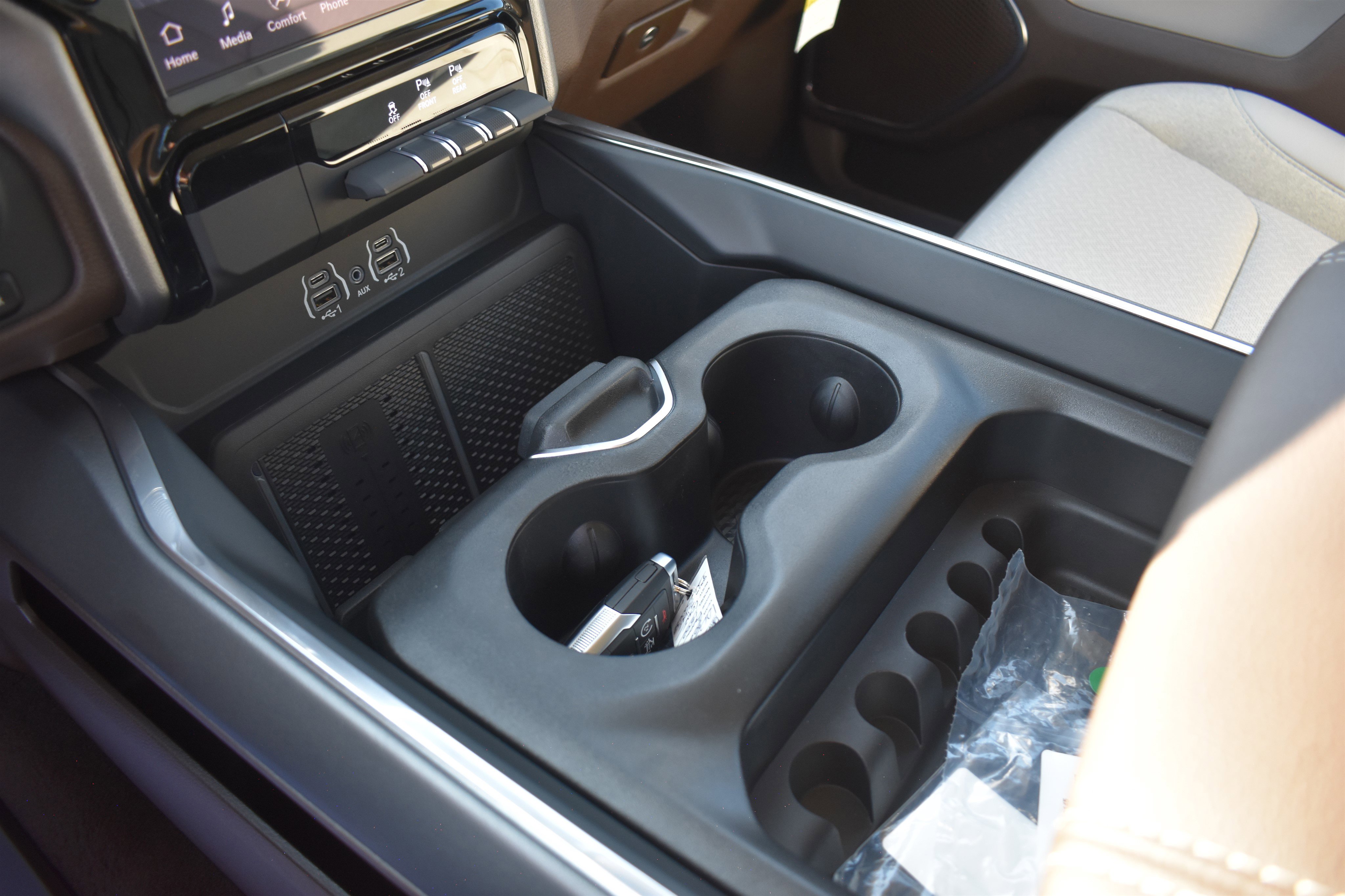 2026 Ram 1500 Laramie photo 21