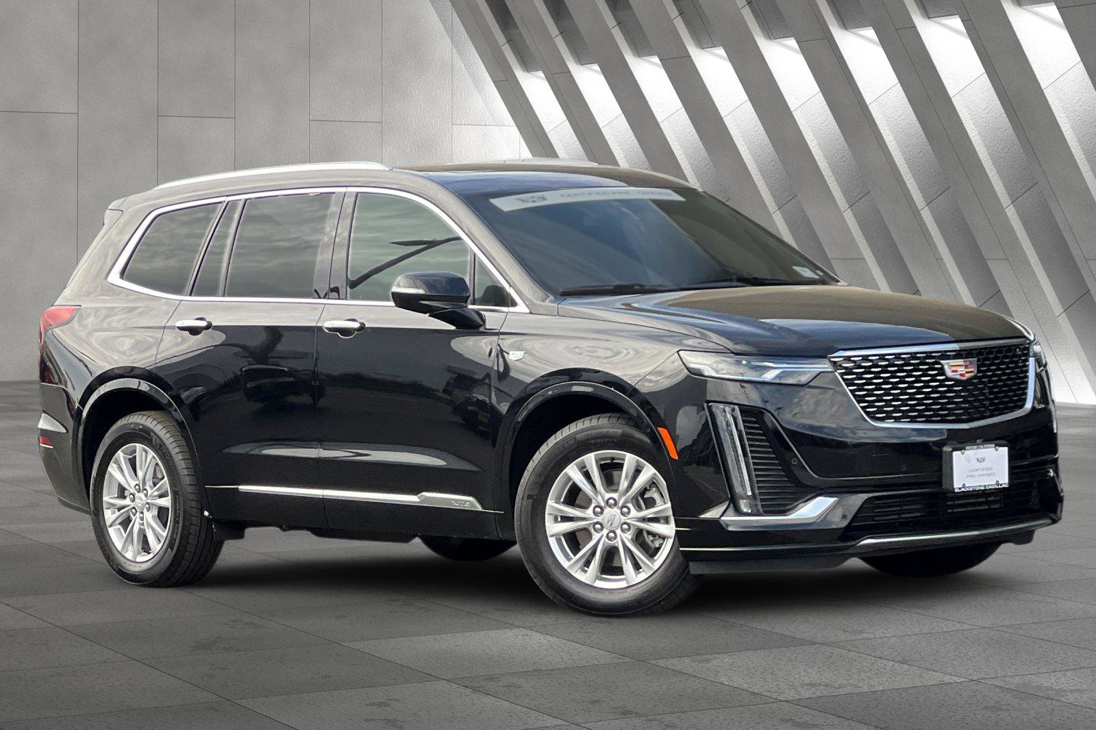 2025 Cadillac XT6 Luxury's photo