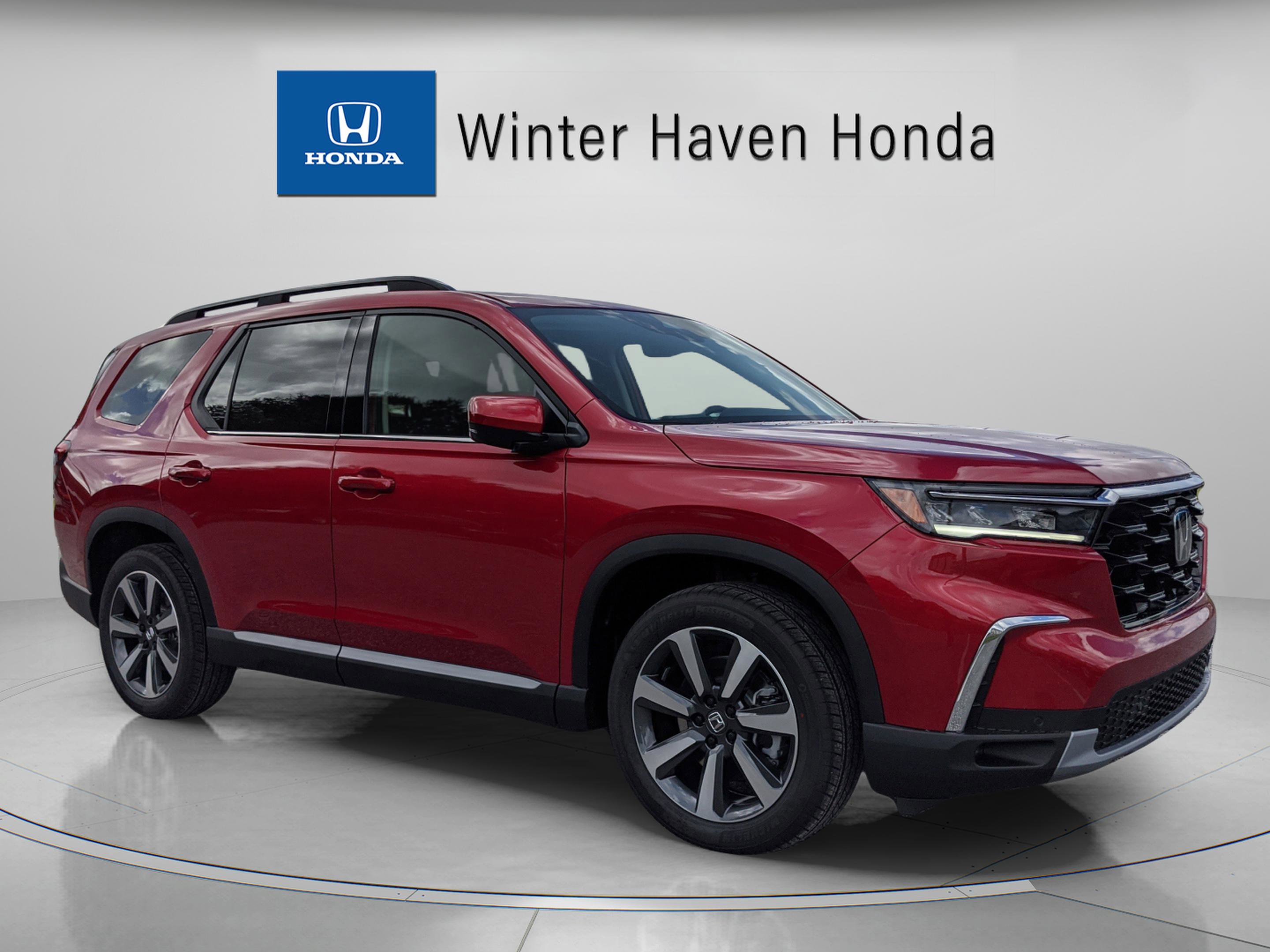 2025 Honda Pilot Touring photo 2