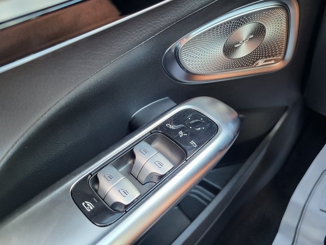 2024 Mercedes Benz C 300 photo 25