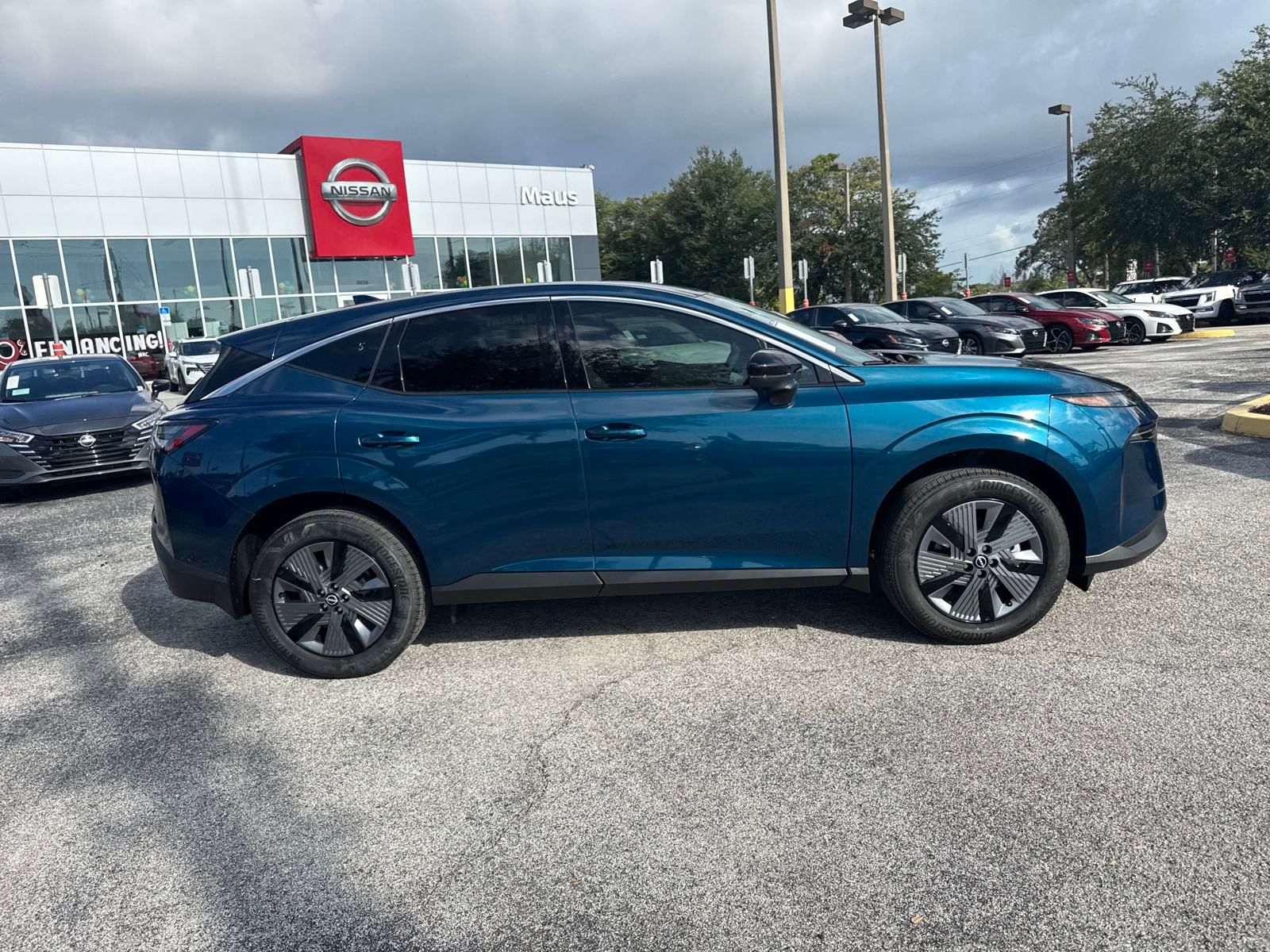 2025 Nissan Murano SL photo 4