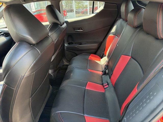 2018 Toyota C-HR XLE Premium photo 7
