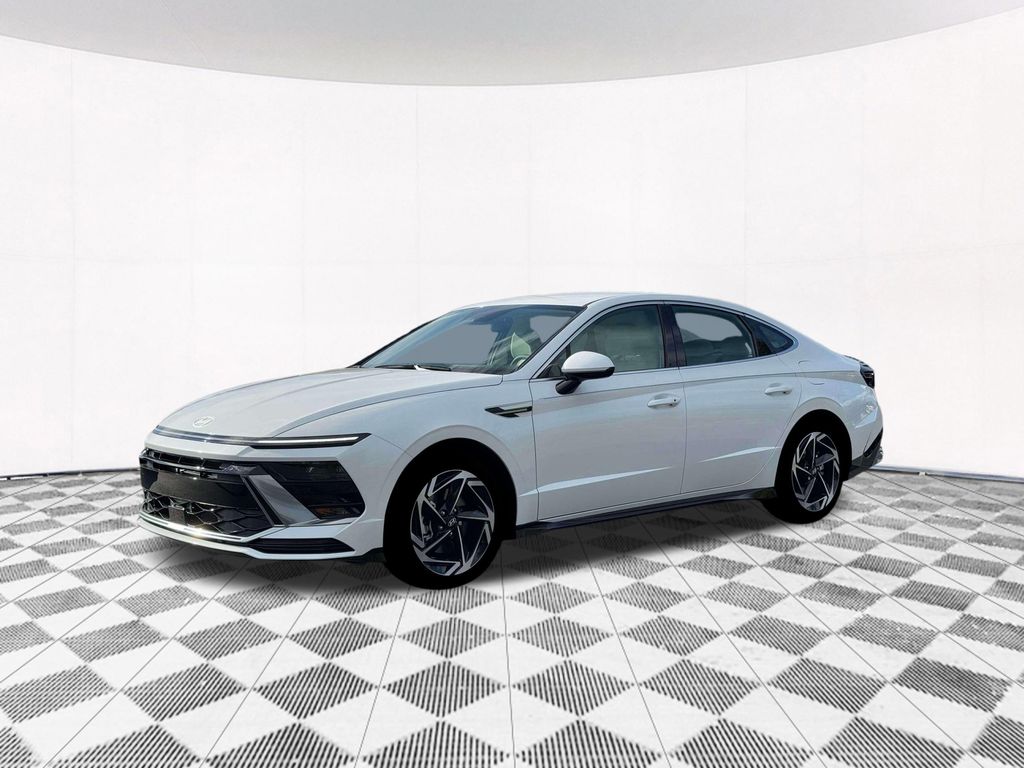 2026 Hyundai Sonata SEL Sport photo 2