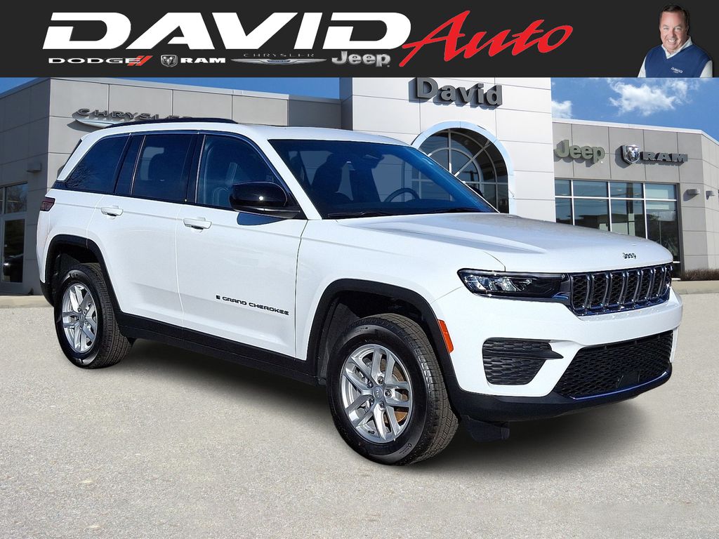2025 Jeep Grand Cherokee Laredo's photo