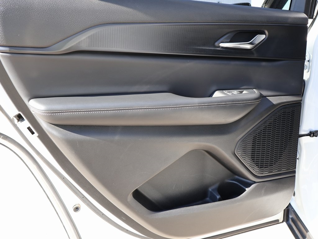 2024 Jeep Grand Cherokee Altitude photo 17