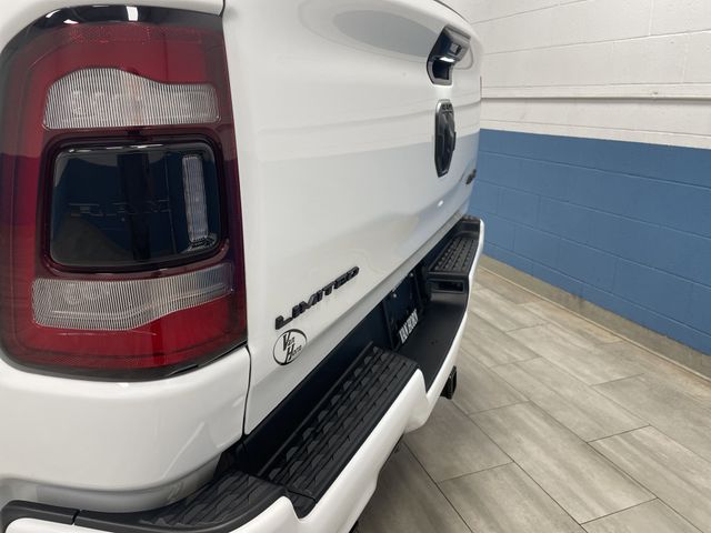 2025 Ram 2500 Big Horn photo 31