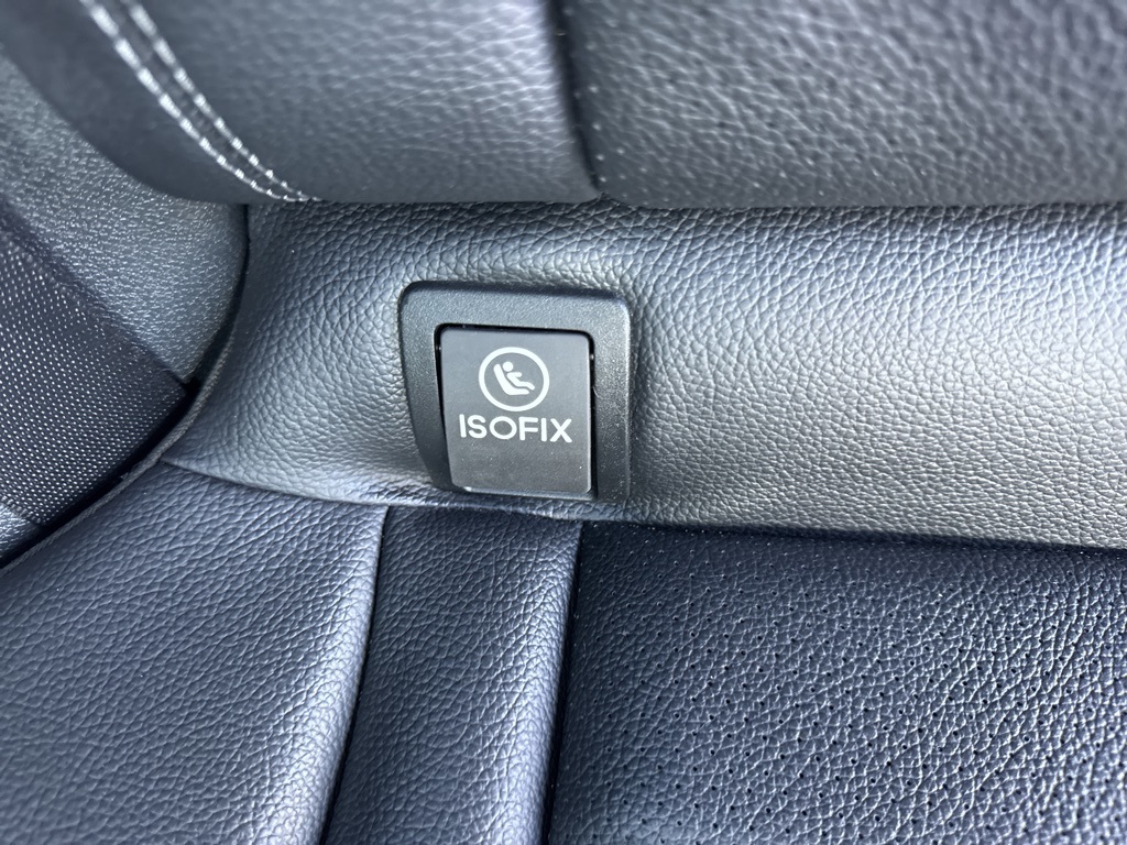 2018 Mercedes Benz GLC 300 4MATIC photo 39