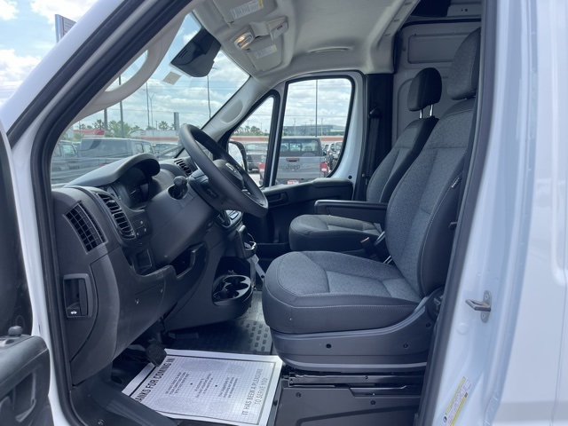 2025 Ram ProMaster 2500 photo 13