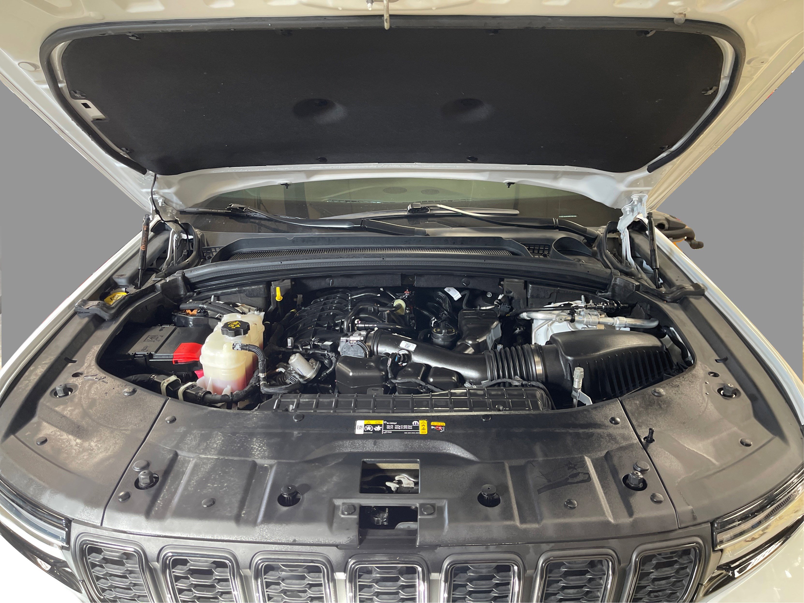 2023 Jeep Grand Cherokee Altitude photo 8