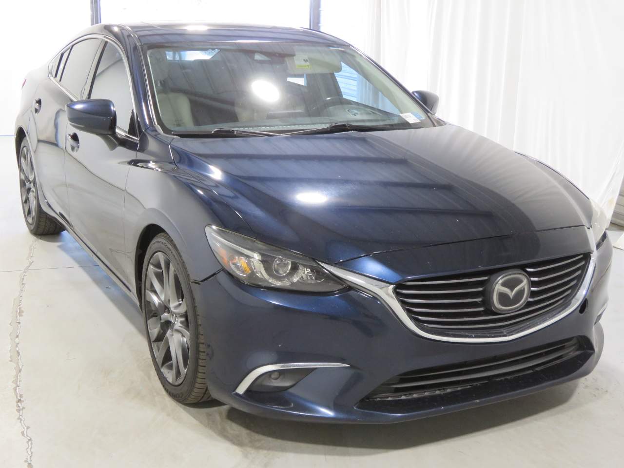 2017 Mazda Mazda6 Grand Touring photo 2