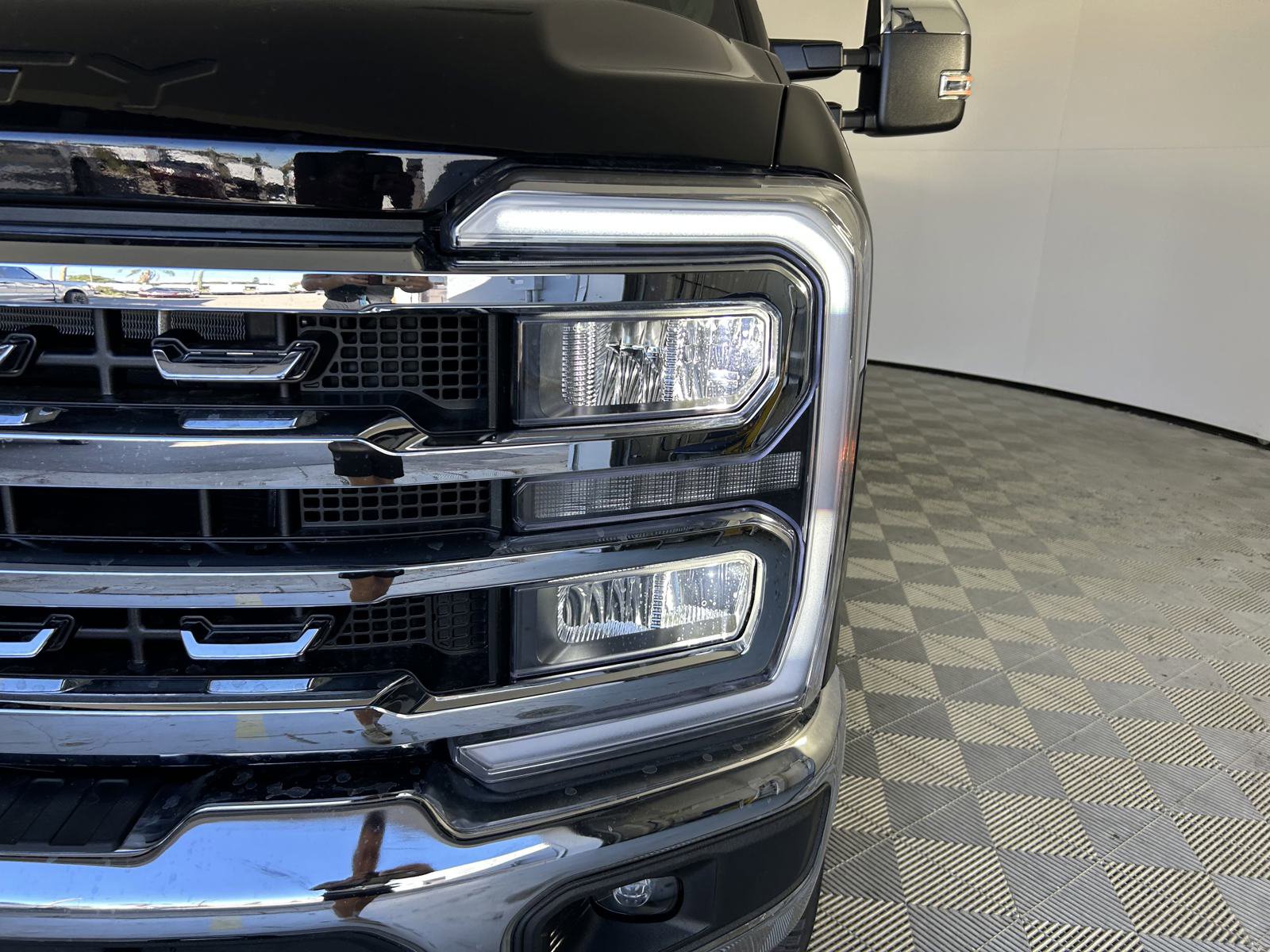 2025 Ford F-250 photo 10
