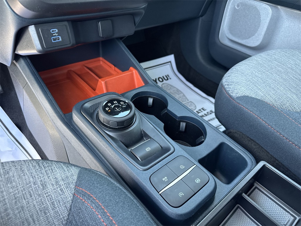 2023 Ford Maverick XLT photo 19