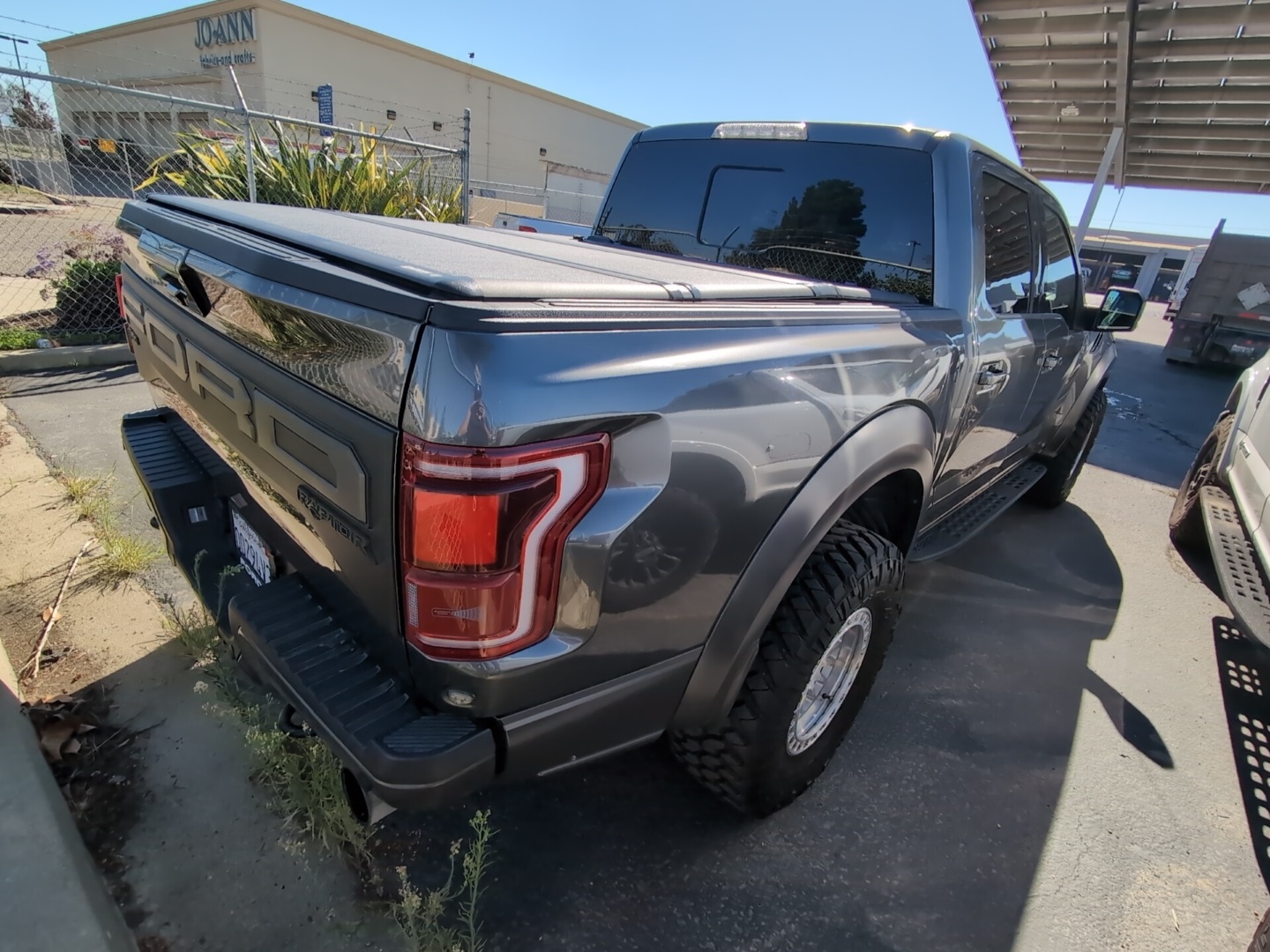 2019 Ford F-150 Raptor photo 3