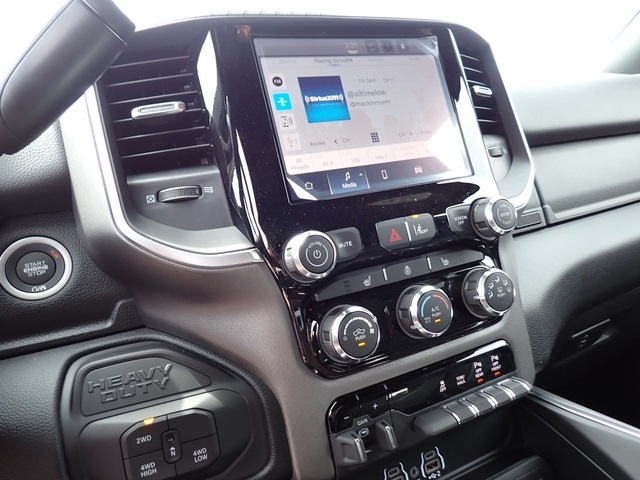 2025 Ram 2500 Big Horn photo 17