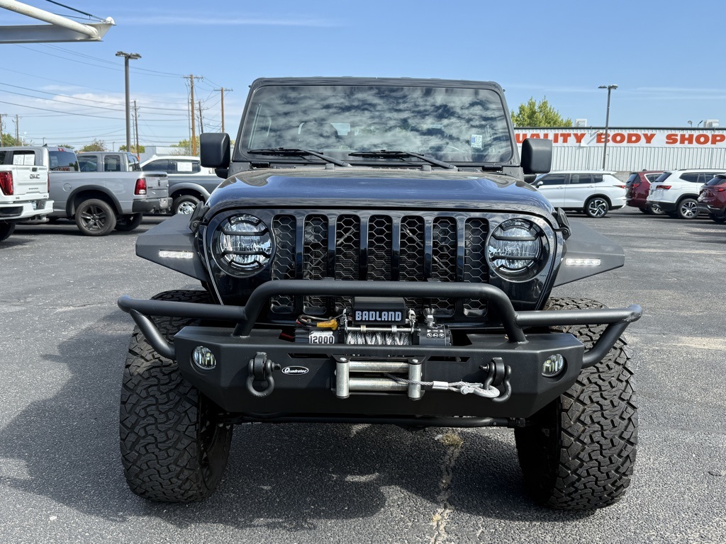 2021 Jeep Gladiator Willys photo 3