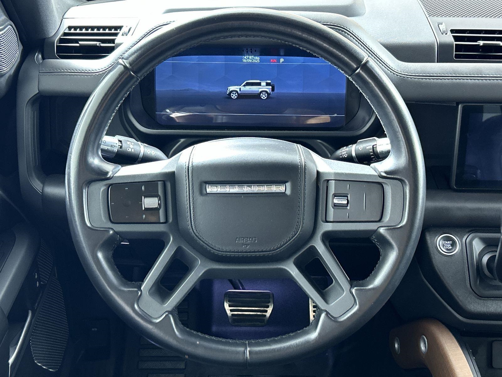 2021 Land Rover Defender 110 photo 11