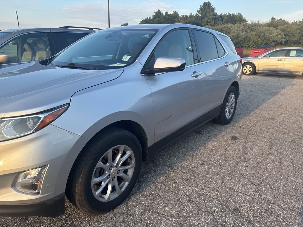 2020 Chevrolet Equinox LT photo 4