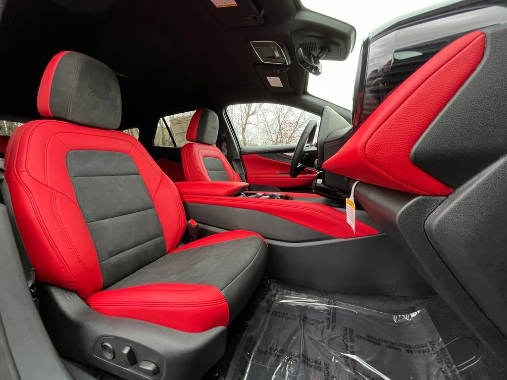 2025 Chevrolet Blazer EV RS photo 28