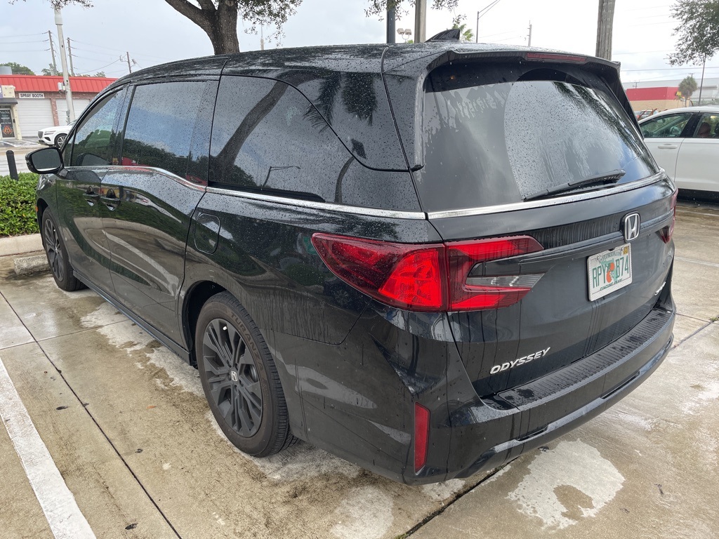 2025 Honda Odyssey photo 3