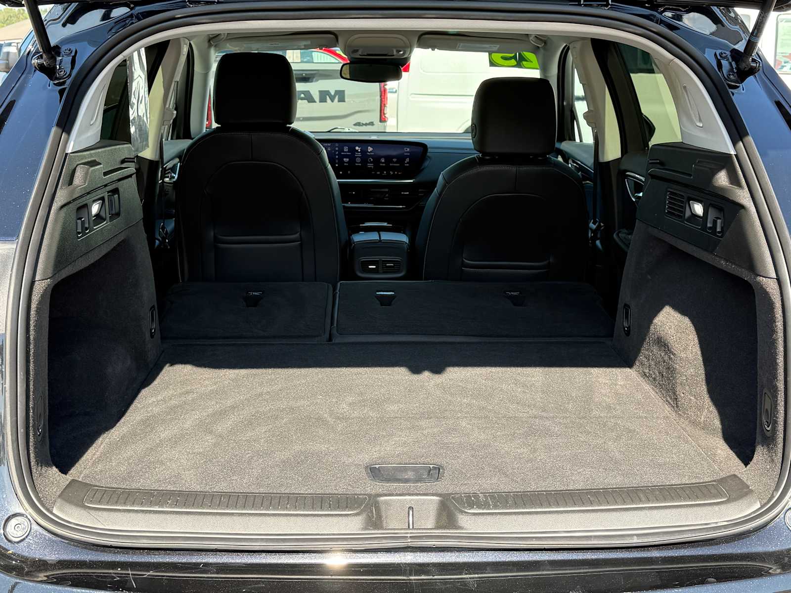 2025 Buick Envision Preferred photo 10