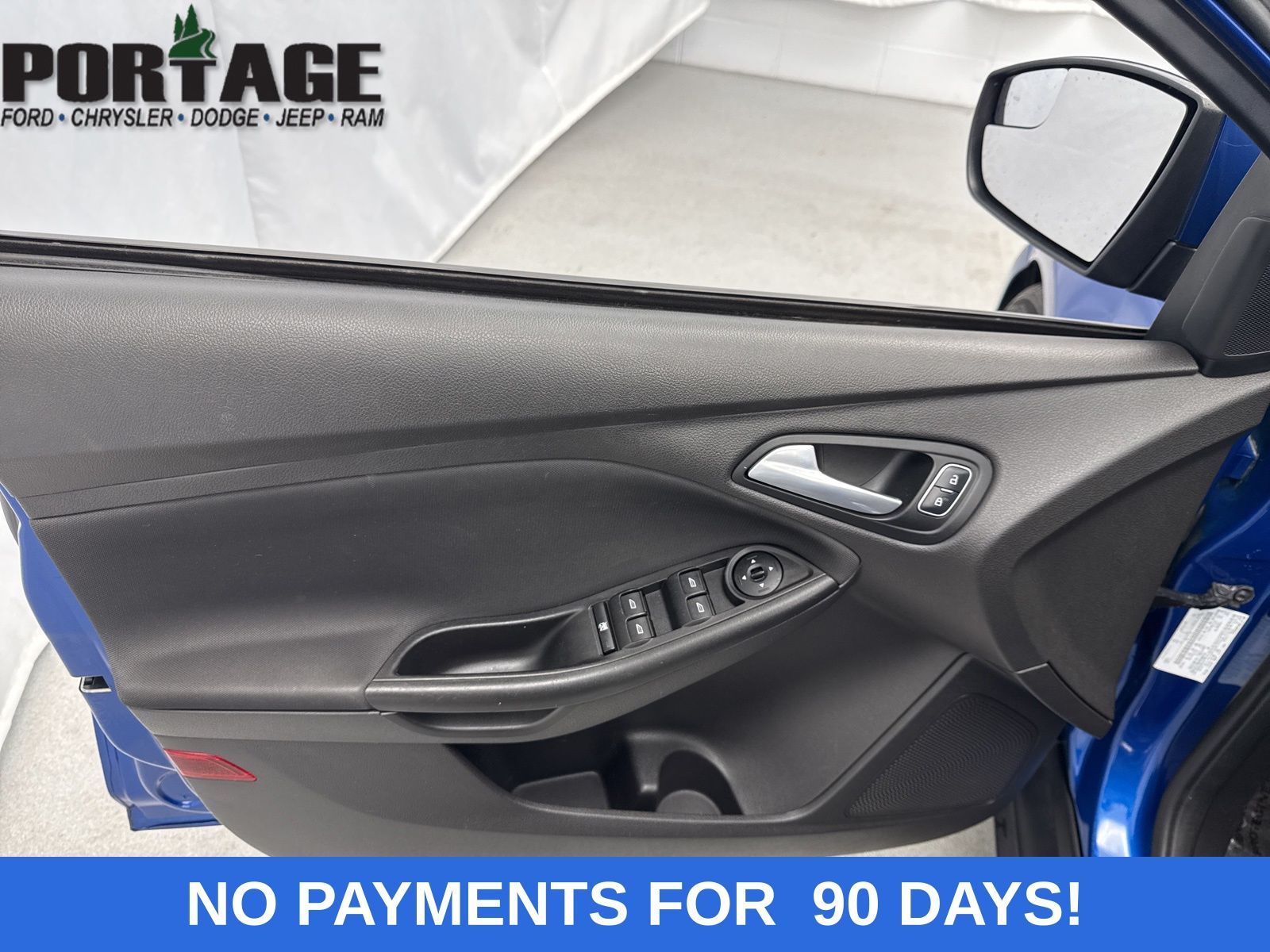 2018 Ford Focus SE photo 11