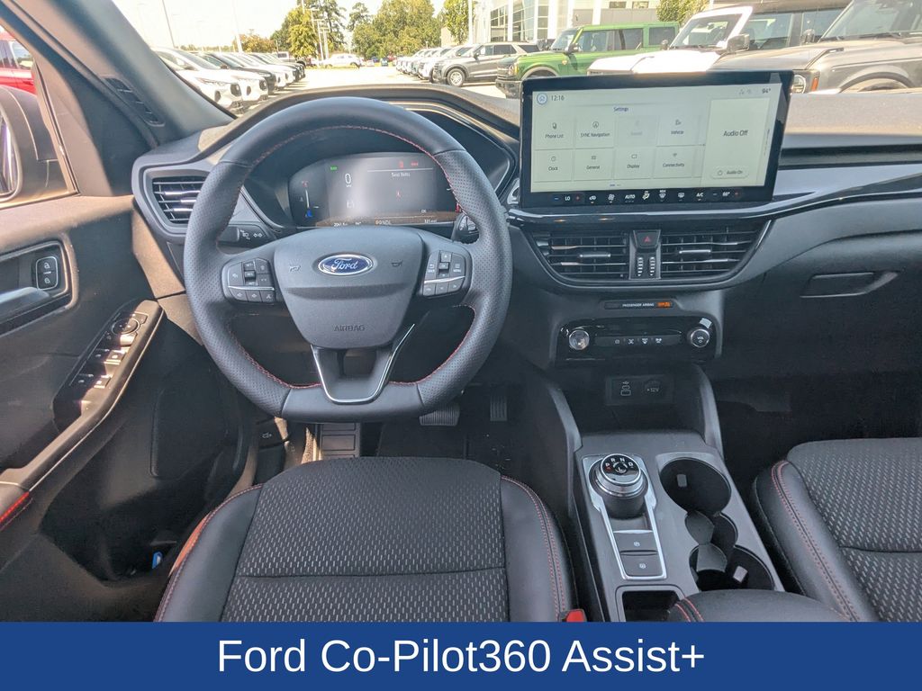 2025 Ford Escape Hybrid ST-Line photo 10