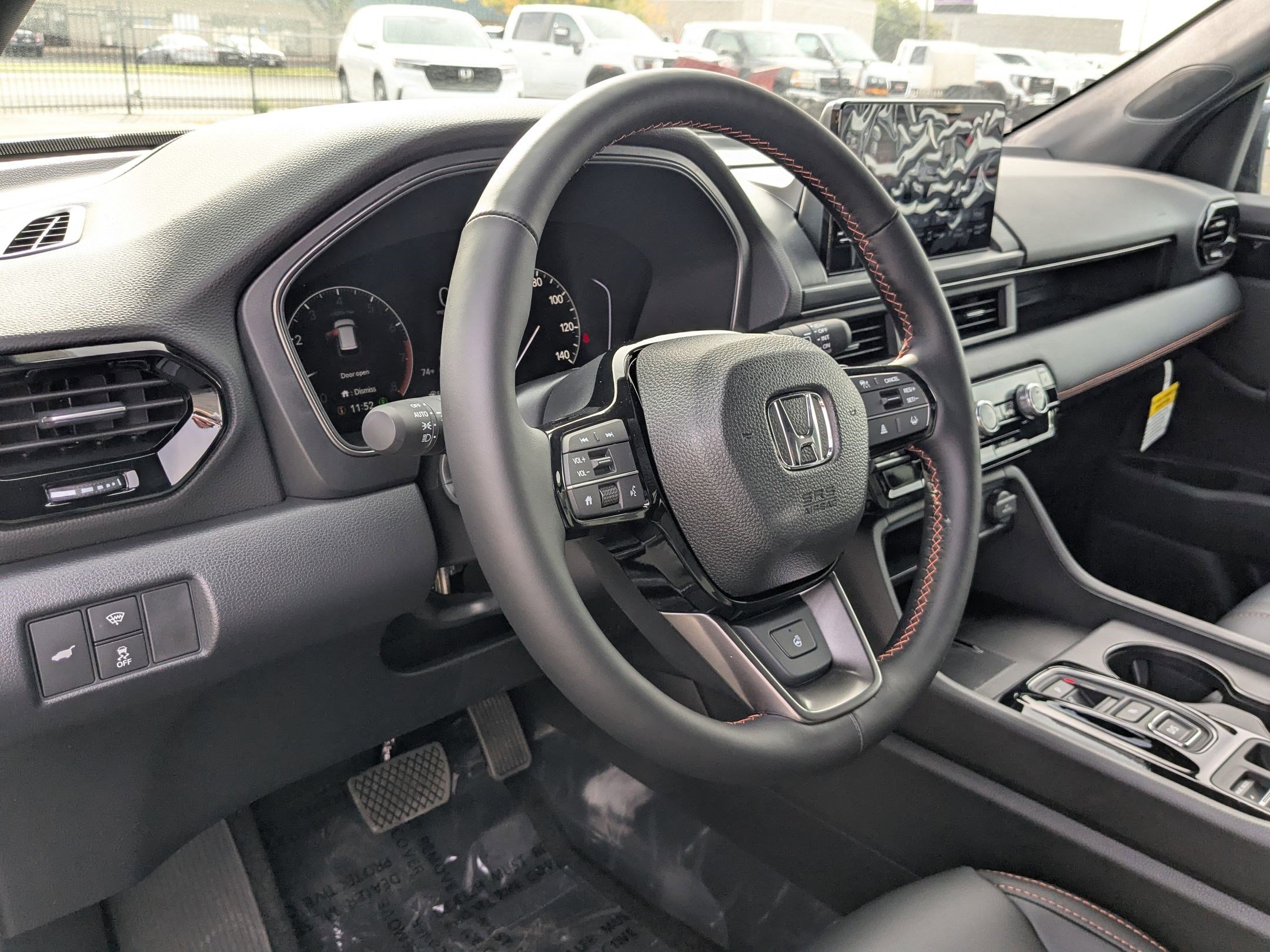 2025 Honda Pilot TrailSport photo 9