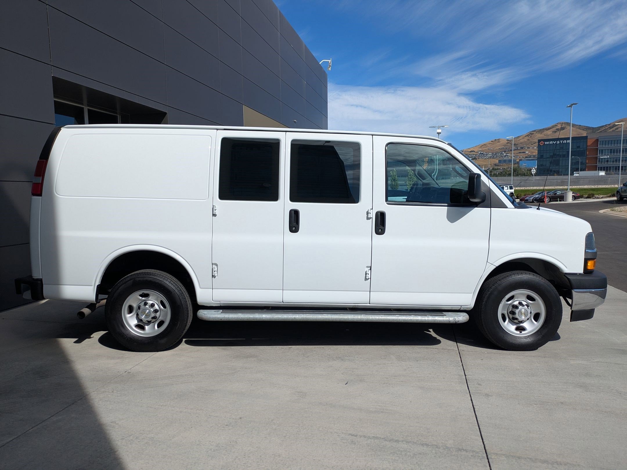 2023 Chevrolet Express Cargo Van photo 4