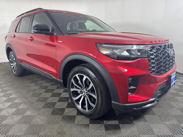 2026 Ford Explorer ST-LINE's photo