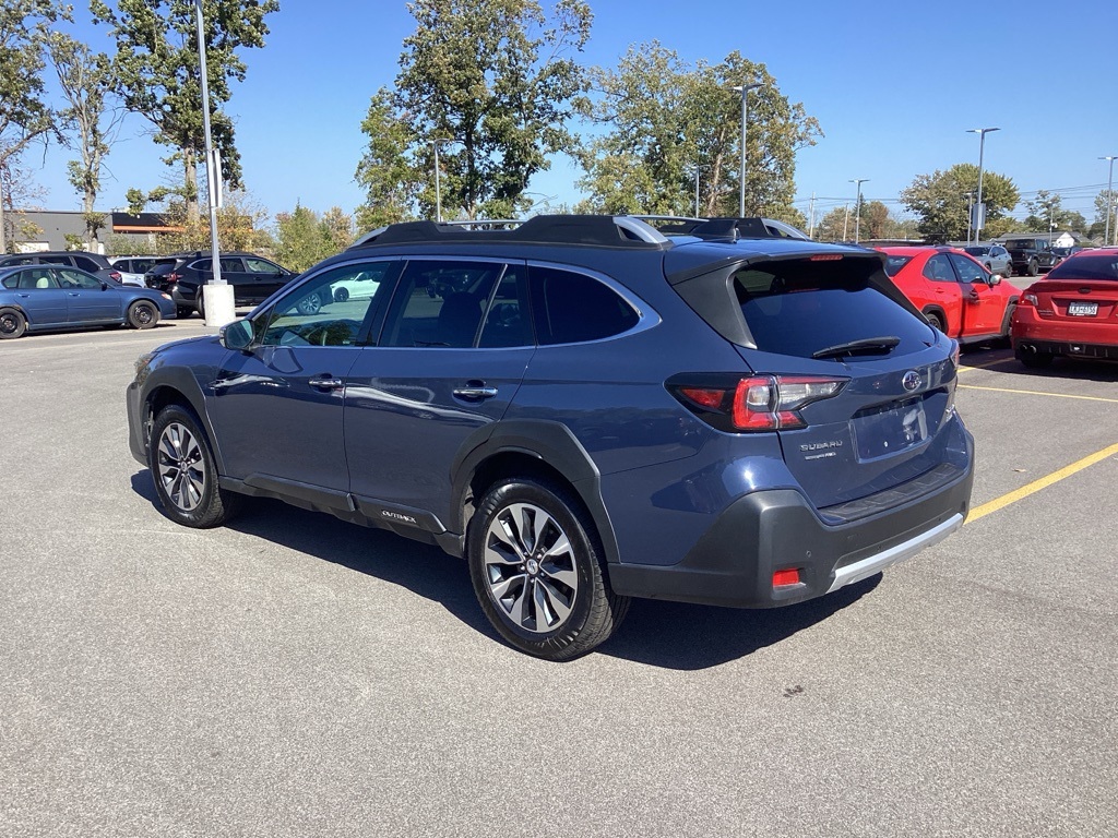 2023 Subaru Outback Touring photo 4